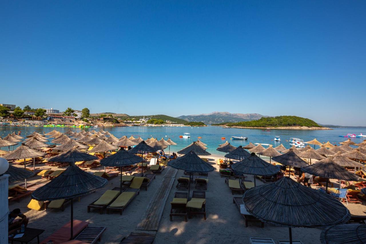 Hotel New Crystal Ksamil Exteriör bild